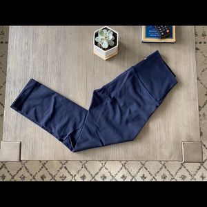 Lululemon Cropped Leggings - Luon
